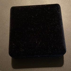 Black velvet jewelry gift box. 3.5"x3.5"x1.5"